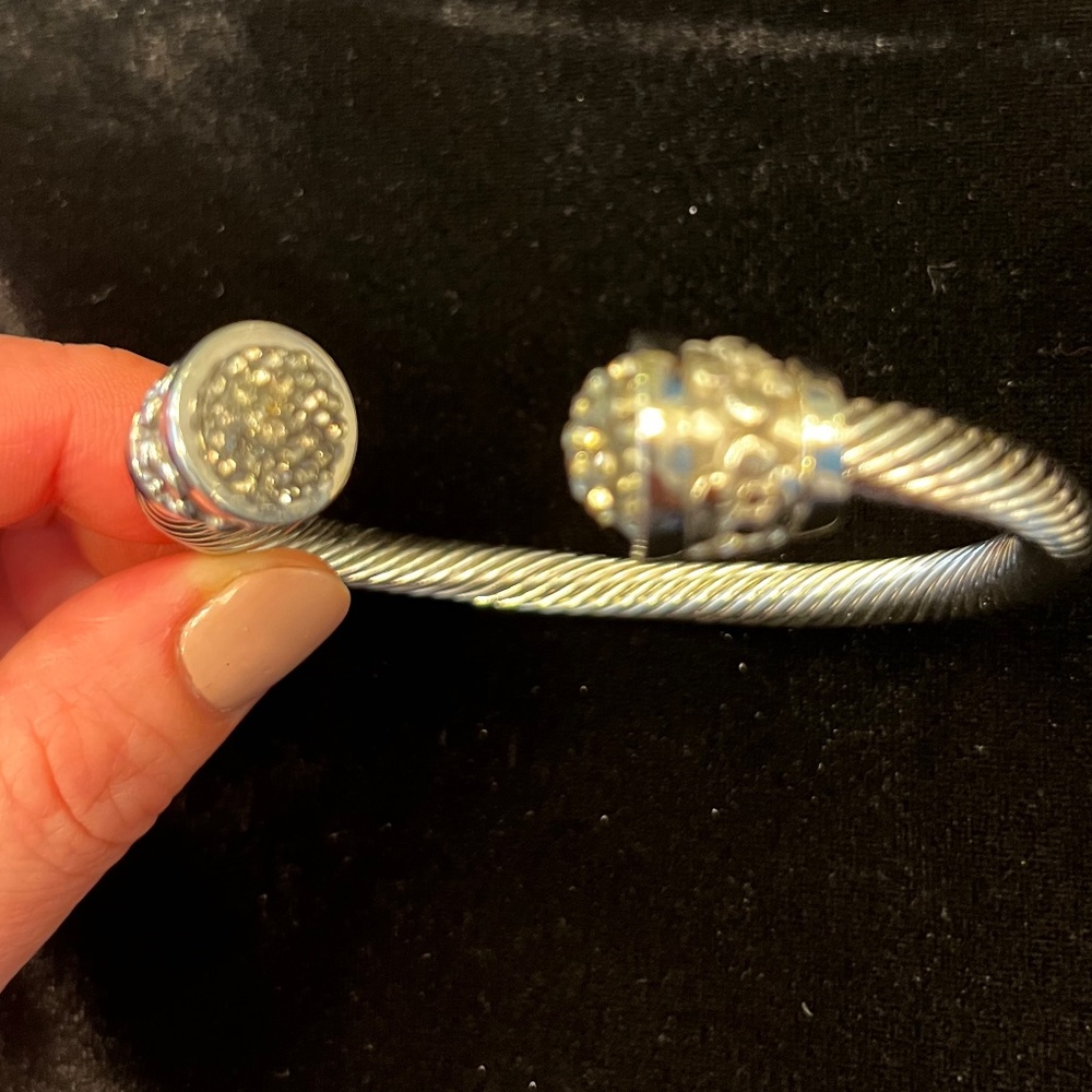 Cable bracelet - Picture 2 of 4